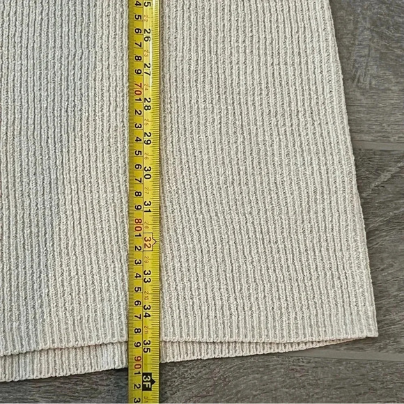 BB Dakota Women’s Sleeveless Knit Sweater Dress Size Medium Cream Mini V-Neck - Picture 7 of 8